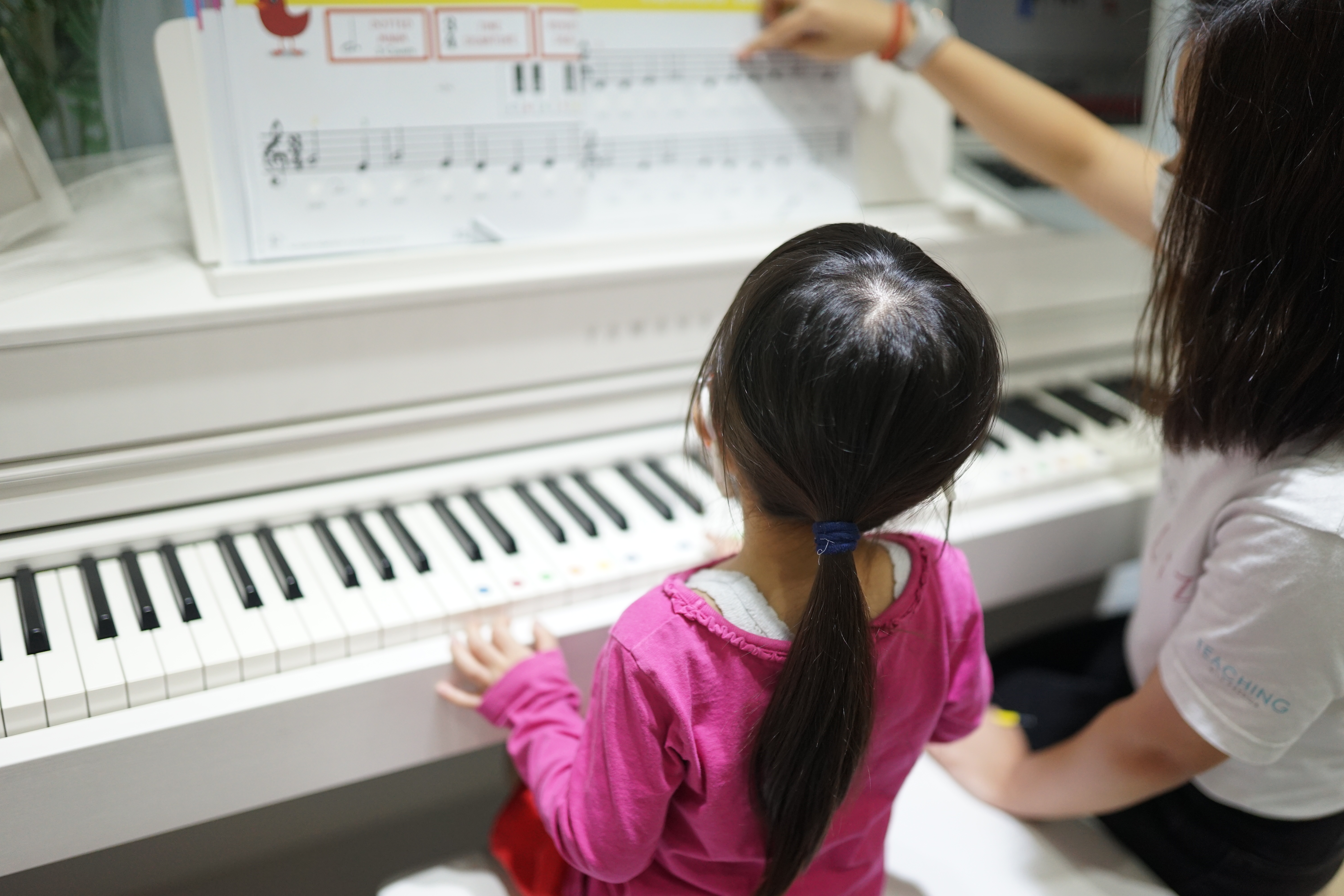 Your 3-year-old can be a Little Pianist Prodigy too.
